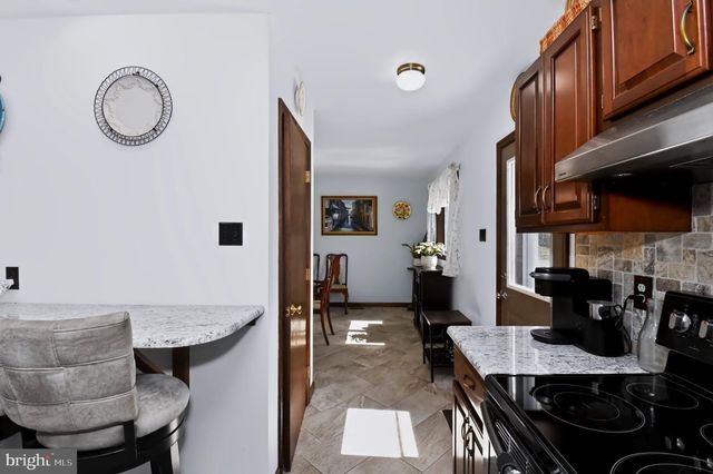 22 SEIDEL RD, Reading, PA 19606