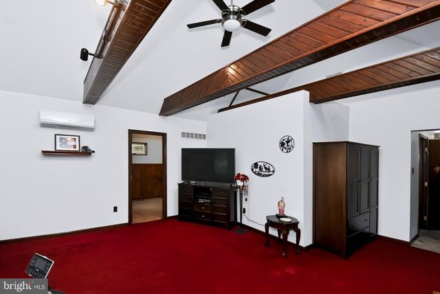 22 SEIDEL RD, Reading, PA 19606