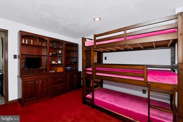 22 SEIDEL RD, Reading, PA 19606