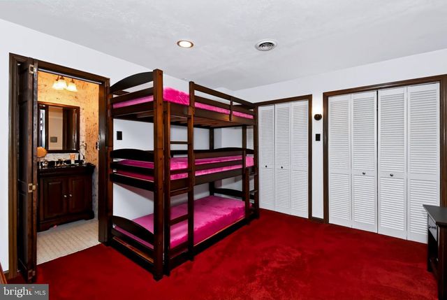 22 SEIDEL RD, Reading, PA 19606