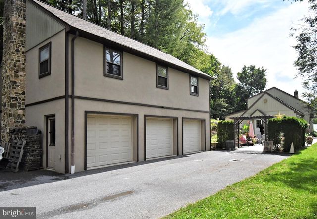 22 SEIDEL RD, Reading, PA 19606
