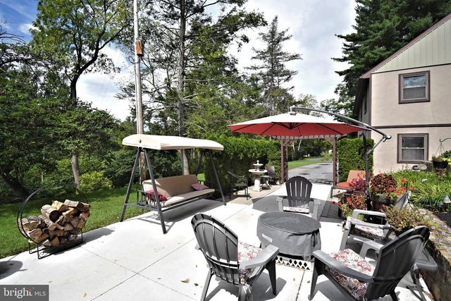22 SEIDEL RD, Reading, PA 19606