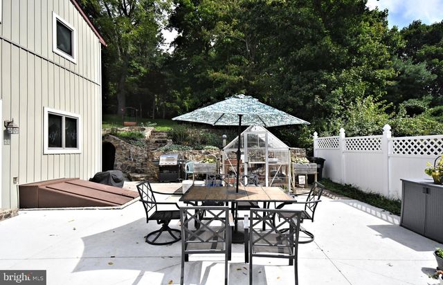22 SEIDEL RD, Reading, PA 19606