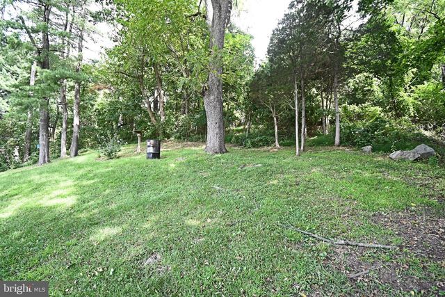 22 SEIDEL RD, Reading, PA 19606