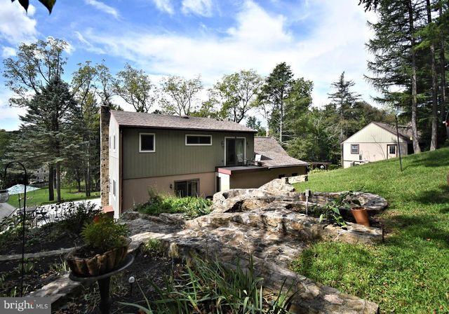 22 SEIDEL RD, Reading, PA 19606