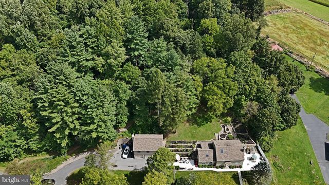 22 SEIDEL RD, Reading, PA 19606