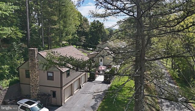 22 SEIDEL RD, Reading, PA 19606