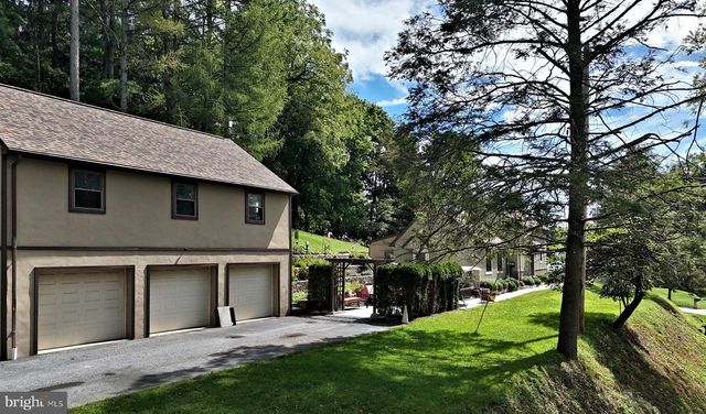 22 SEIDEL RD, Reading, PA 19606