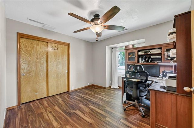 1185 N Locan Avenue, Clovis, CA 93619