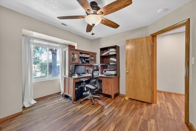 1185 N Locan Avenue, Clovis, CA 93619