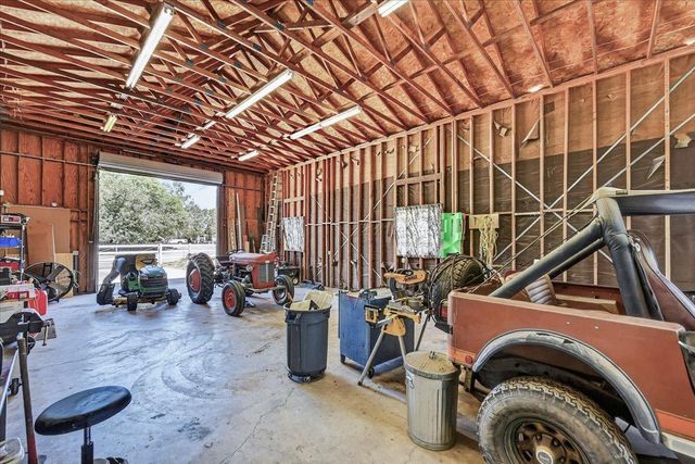 1185 N Locan Avenue, Clovis, CA 93619
