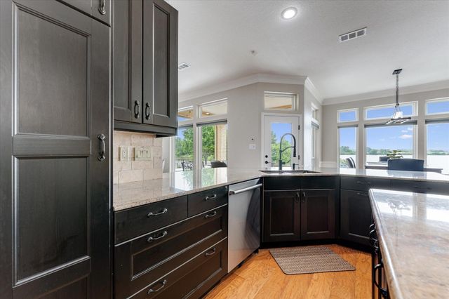 273 Blue Heron Drive, Montgomery, TX 77316