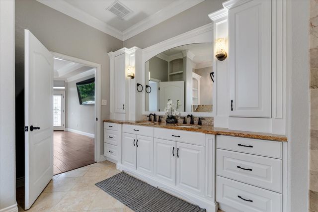 273 Blue Heron Drive, Montgomery, TX 77316