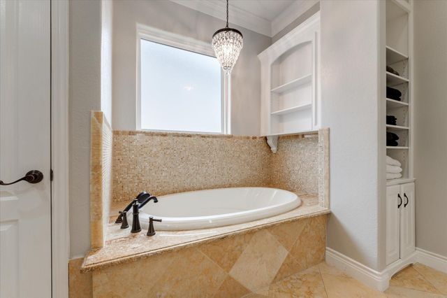 273 Blue Heron Drive, Montgomery, TX 77316