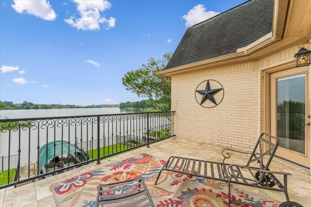 273 Blue Heron Drive, Montgomery, TX 77316