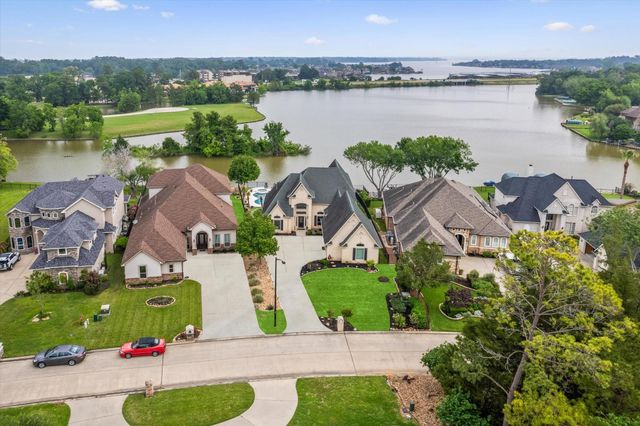 273 Blue Heron Drive, Montgomery, TX 77316