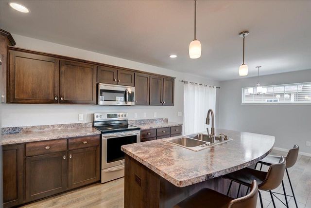 240 Sugar Maple Lane, Verona, WI 53593