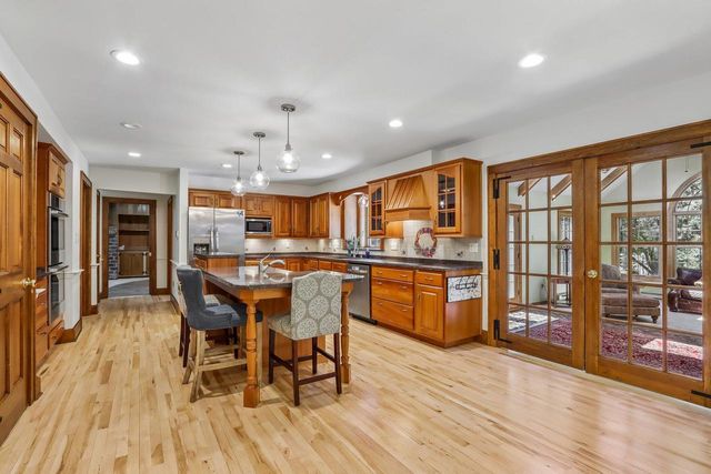 2915 Willaura COURT, Brookfield, WI 53005