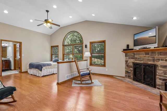 2915 Willaura COURT, Brookfield, WI 53005