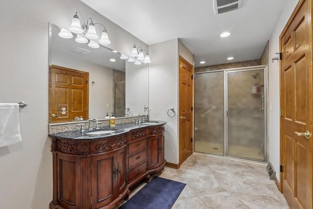 2915 Willaura COURT, Brookfield, WI 53005