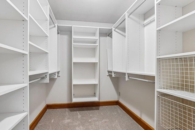2915 Willaura COURT, Brookfield, WI 53005