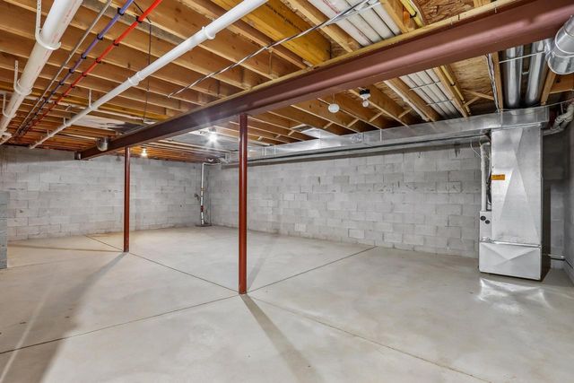 2915 Willaura COURT, Brookfield, WI 53005