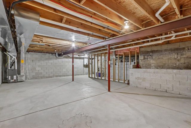 2915 Willaura COURT, Brookfield, WI 53005