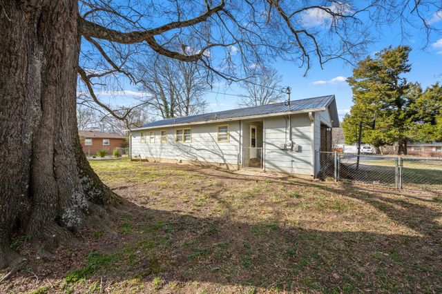 1003 GREENWOOD AVENUE, Tullahoma, TN 37388