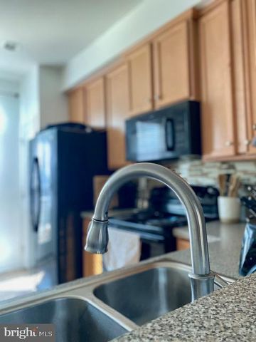 7237 YESTERDAY LN, Elkridge, MD 21075
