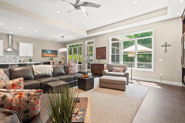 9157 Highland View Drive, Oshtemo Twp, MI 49009