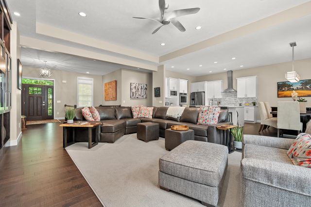 9157 Highland View Drive, Oshtemo Twp, MI 49009
