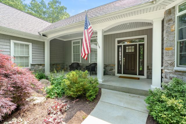 9157 Highland View Drive, Oshtemo Twp, MI 49009