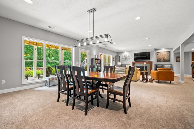 9157 Highland View Drive, Oshtemo Twp, MI 49009