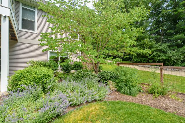 9157 Highland View Drive, Oshtemo Twp, MI 49009
