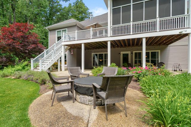 9157 Highland View Drive, Oshtemo Twp, MI 49009