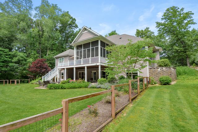 9157 Highland View Drive, Oshtemo Twp, MI 49009