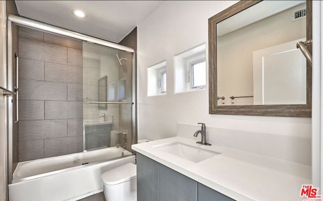 4507 Lomita Street, Los Angeles, CA 90019