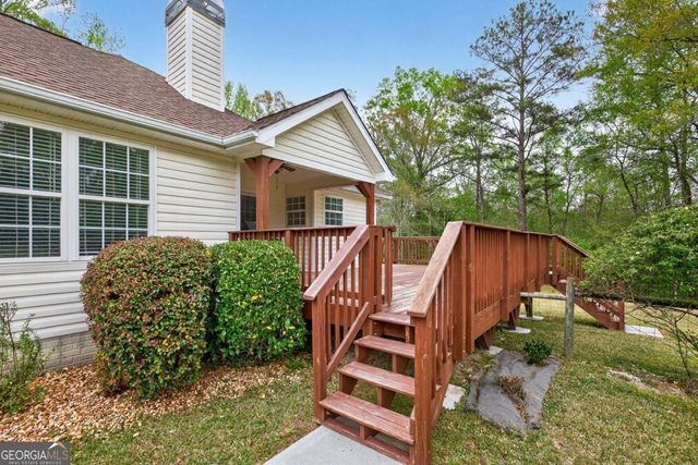 185 Lowell Drive, Sharpsburg, GA 30277