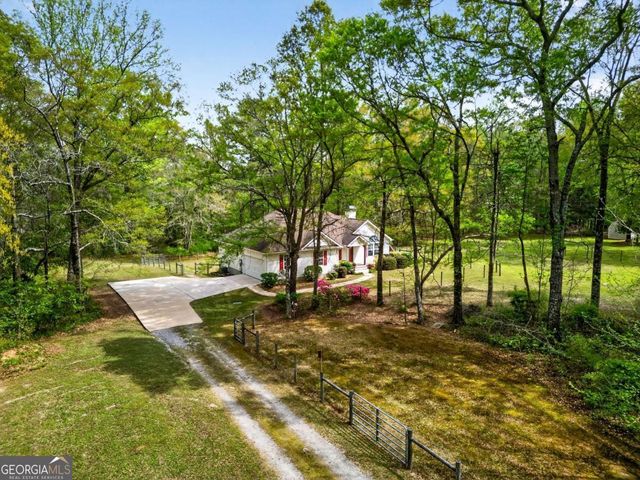 185 Lowell Drive, Sharpsburg, GA 30277