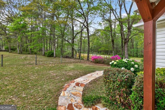 185 Lowell Drive, Sharpsburg, GA 30277