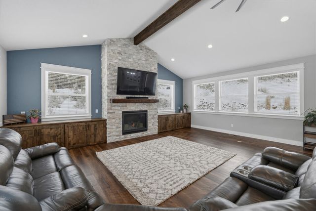 9536 Kestrel Road, Klamath Falls, OR 97601