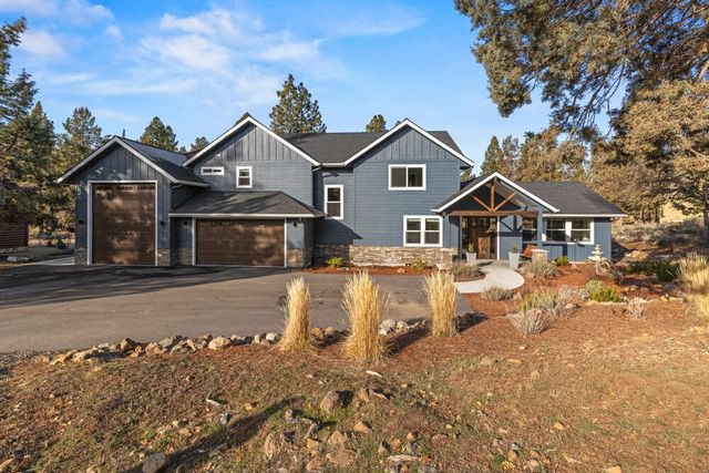 9536 Kestrel Road, Klamath Falls, OR 97601