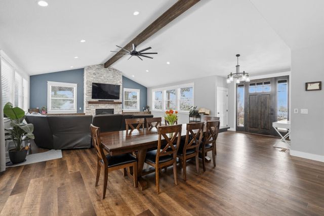 9536 Kestrel Road, Klamath Falls, OR 97601