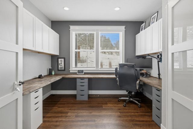 9536 Kestrel Road, Klamath Falls, OR 97601