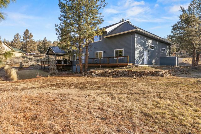 9536 Kestrel Road, Klamath Falls, OR 97601