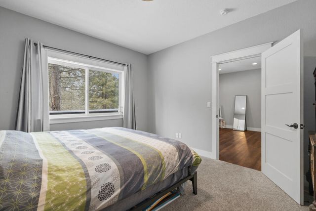 9536 Kestrel Road, Klamath Falls, OR 97601