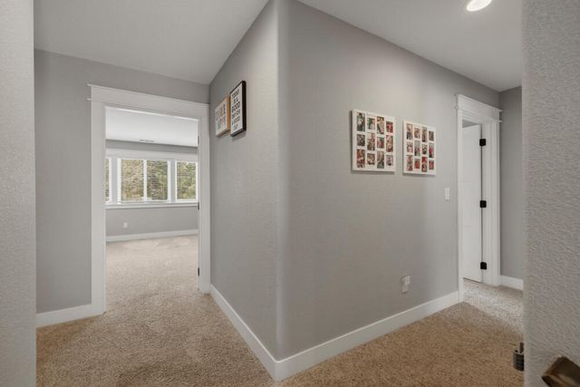 9536 Kestrel Road, Klamath Falls, OR 97601