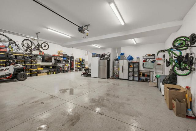 9536 Kestrel Road, Klamath Falls, OR 97601