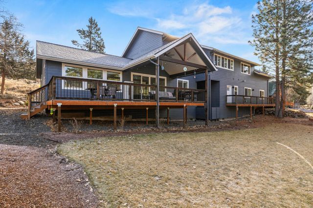 9536 Kestrel Road, Klamath Falls, OR 97601