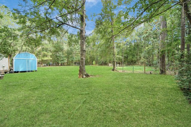121 Elendor Drive, Cleveland, TX 77328